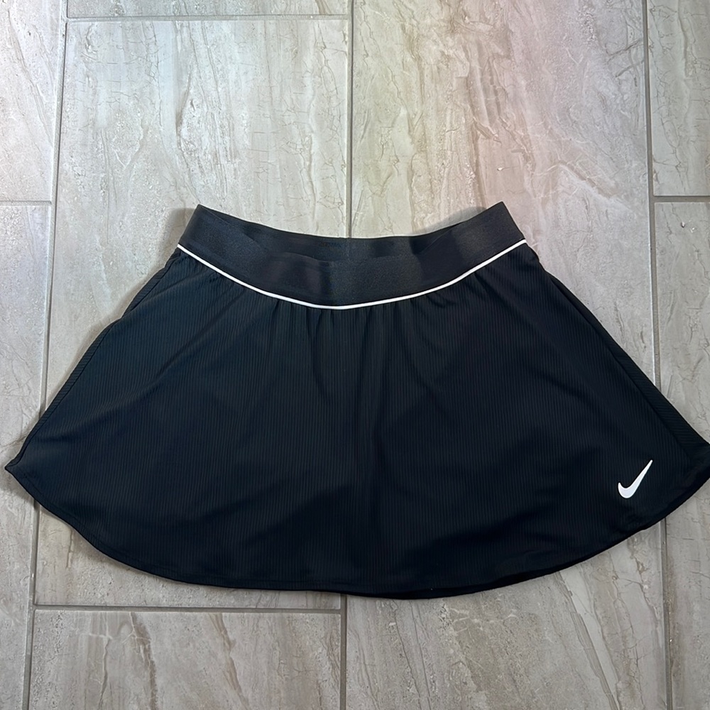 NIKE Dri-fit skort size L